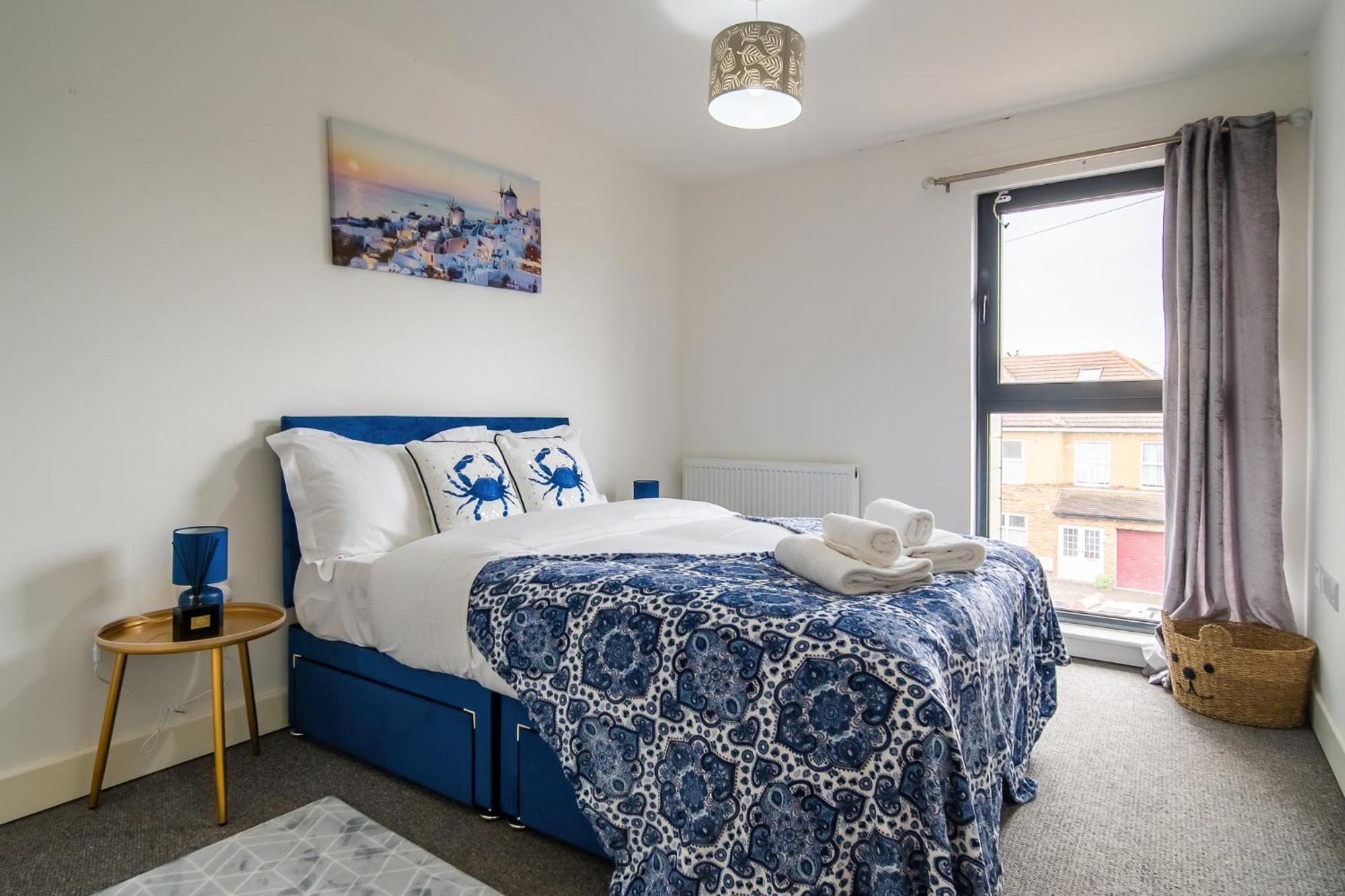 One And Two Bed Apartments Slough Near Heathrow كولنبروك المظهر الخارجي الصورة