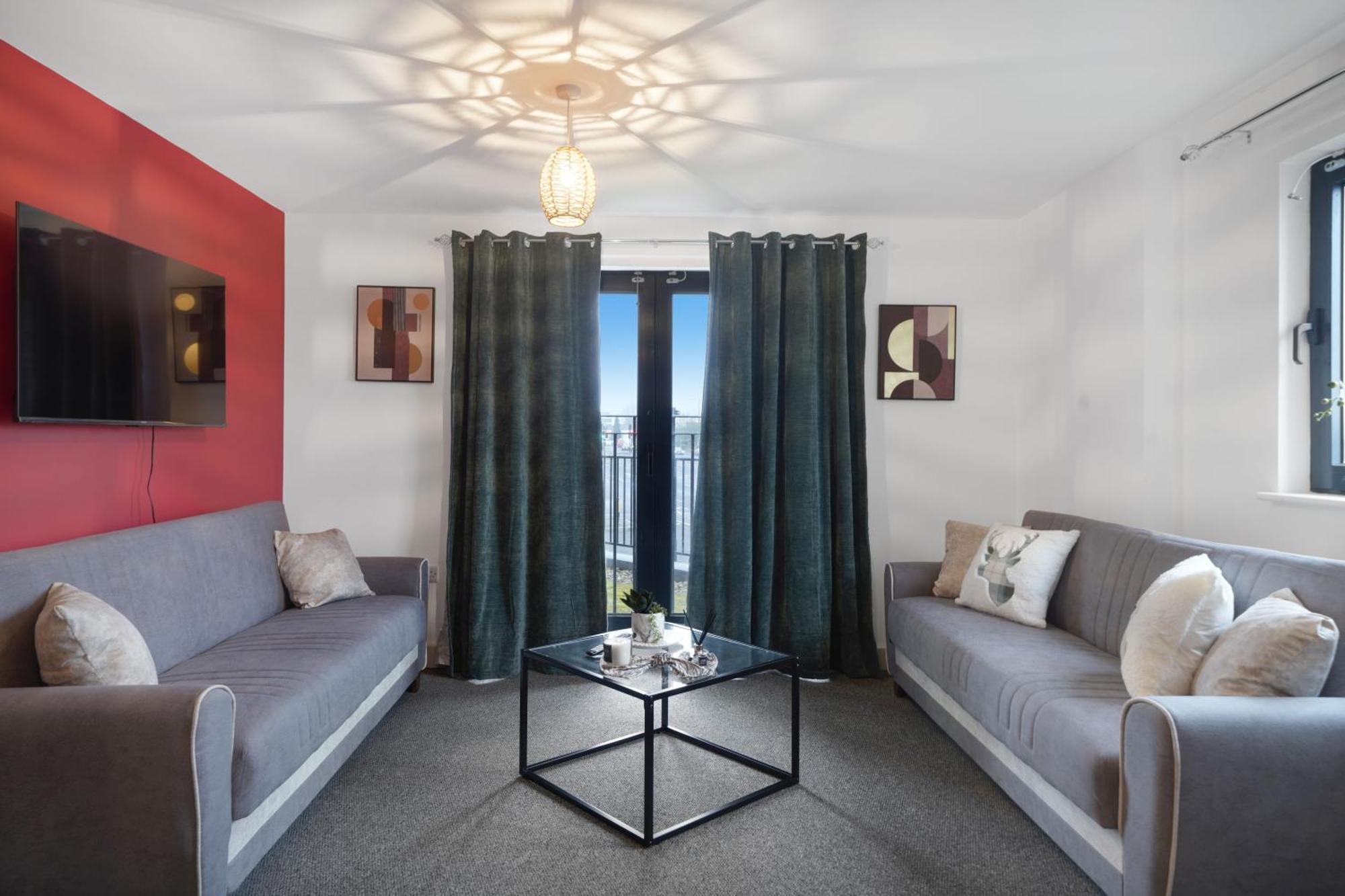 One And Two Bed Apartments Slough Near Heathrow كولنبروك المظهر الخارجي الصورة