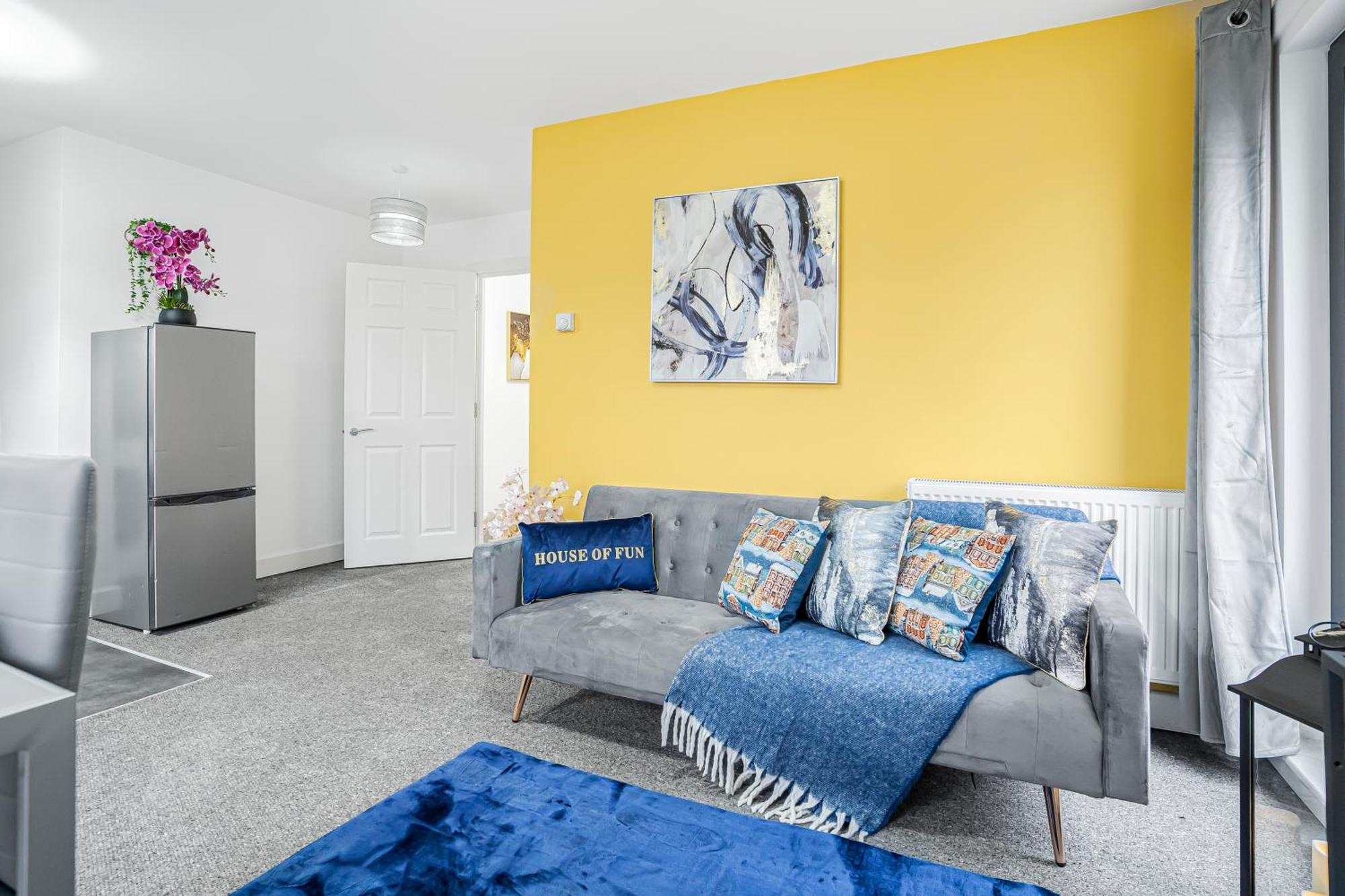 One And Two Bed Apartments Slough Near Heathrow كولنبروك المظهر الخارجي الصورة