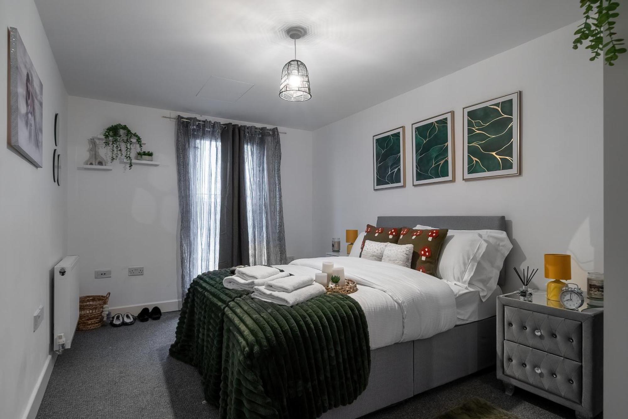 One And Two Bed Apartments Slough Near Heathrow كولنبروك المظهر الخارجي الصورة