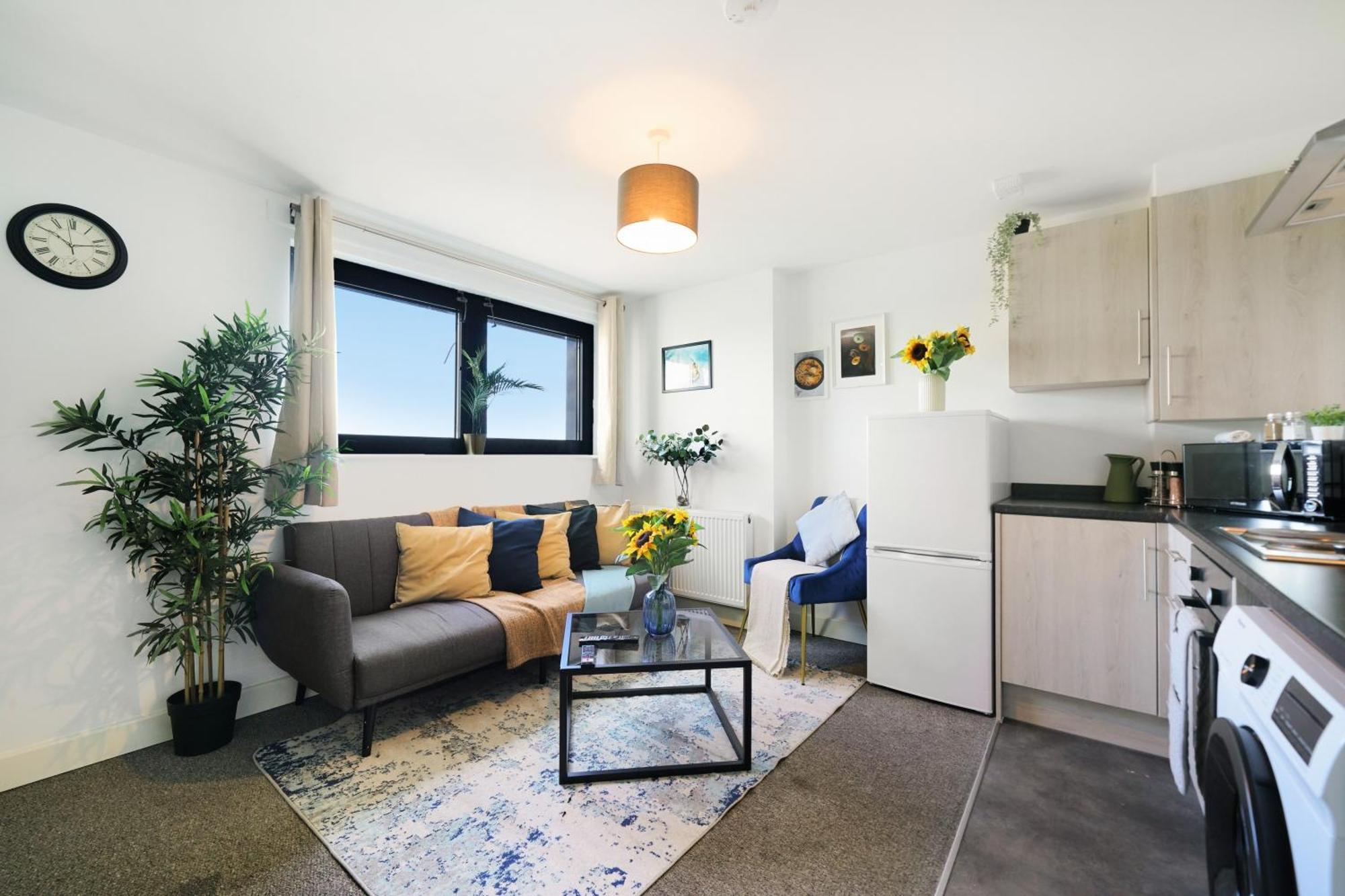 One And Two Bed Apartments Slough Near Heathrow كولنبروك المظهر الخارجي الصورة